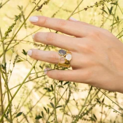 Moonstone Bagues|Bague Carmen Labradorite & Quartz en laiton doré