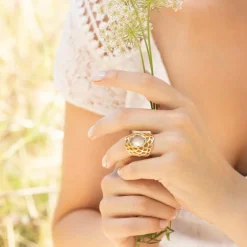 Moonstone Bagues|Bague Freida Améthyste en laiton doré