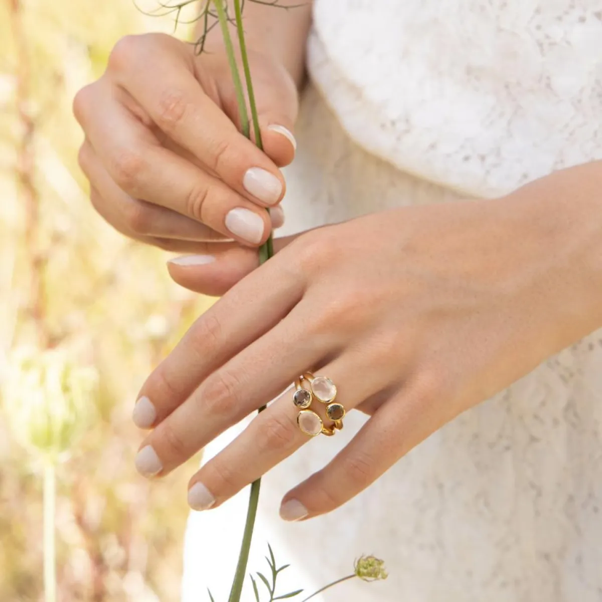 Moonstone Bagues|Bague Thaïs Quartz en laiton doré