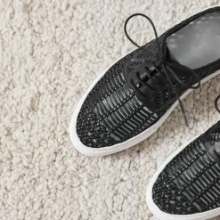 Mellow Yellow Baskets|Baskets en Cuir Bea noires