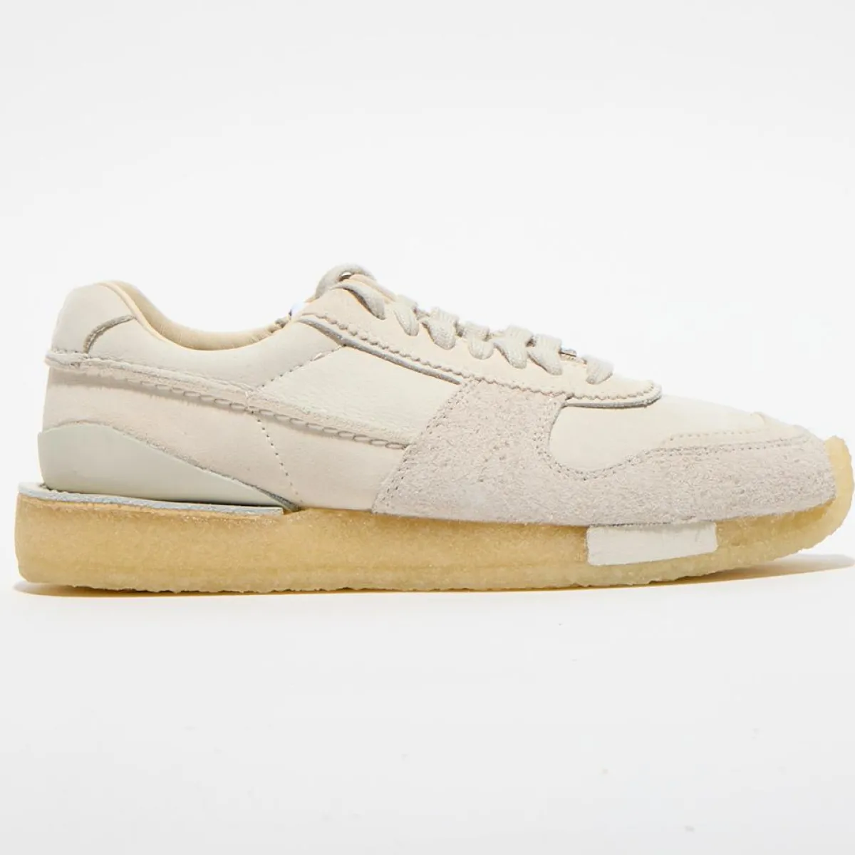 Clarks Baskets|Baskets en Velours de Cuir Tor Run écrues