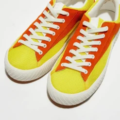 By Far Baskets|Baskets jaune/orange