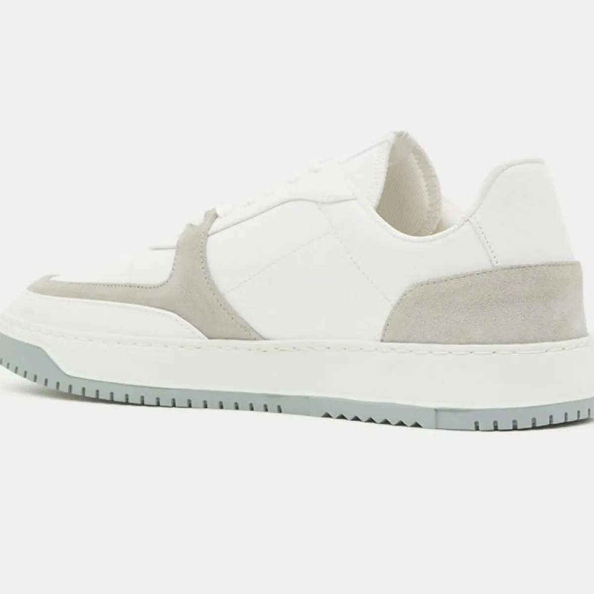 Good News Baskets|Baskets Mack blanc/gris