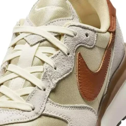 Nike Baskets|Baskets Phoenix Waffle beige/marron
