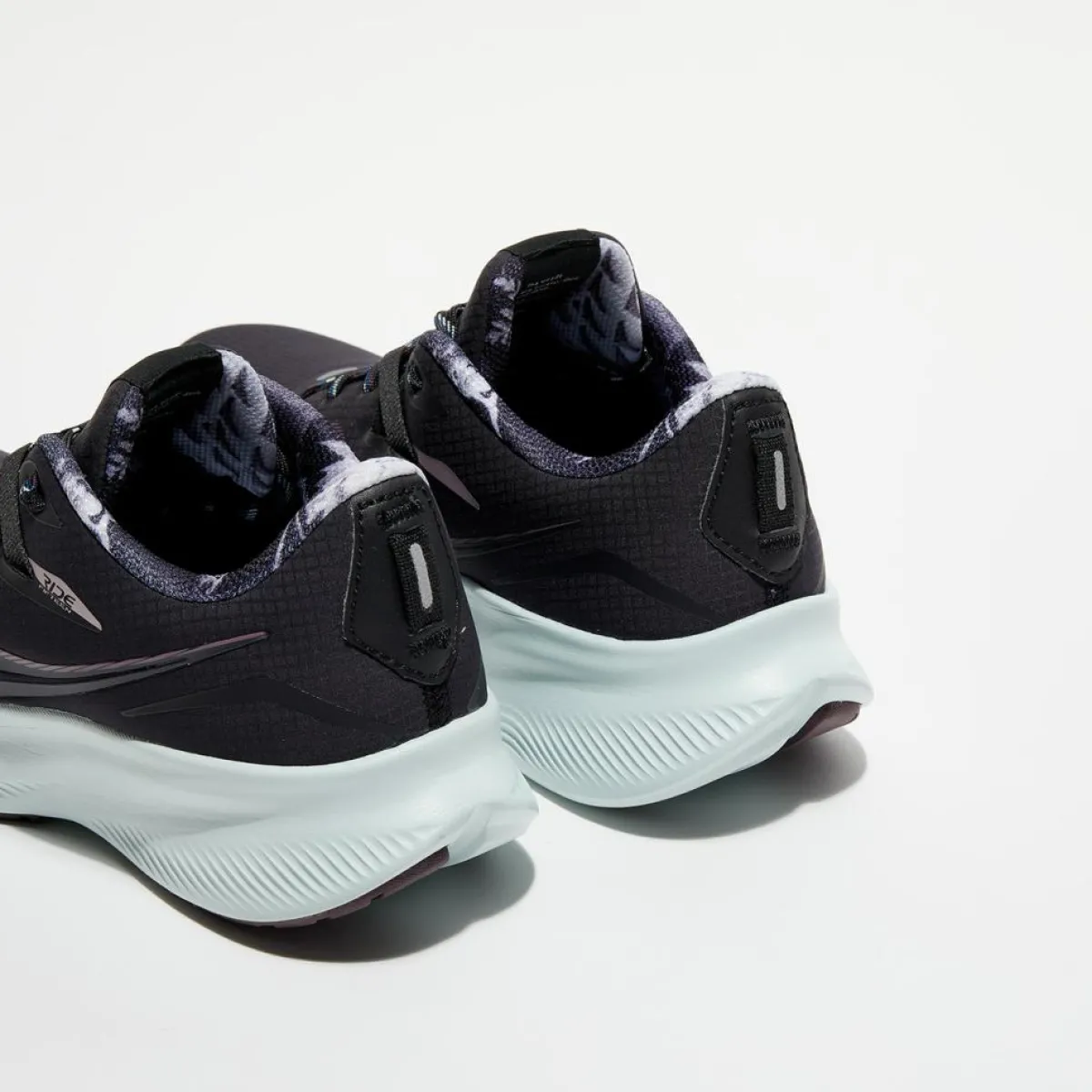 Saucony Baskets|Baskets Ride 15 Runshield noir/bleu