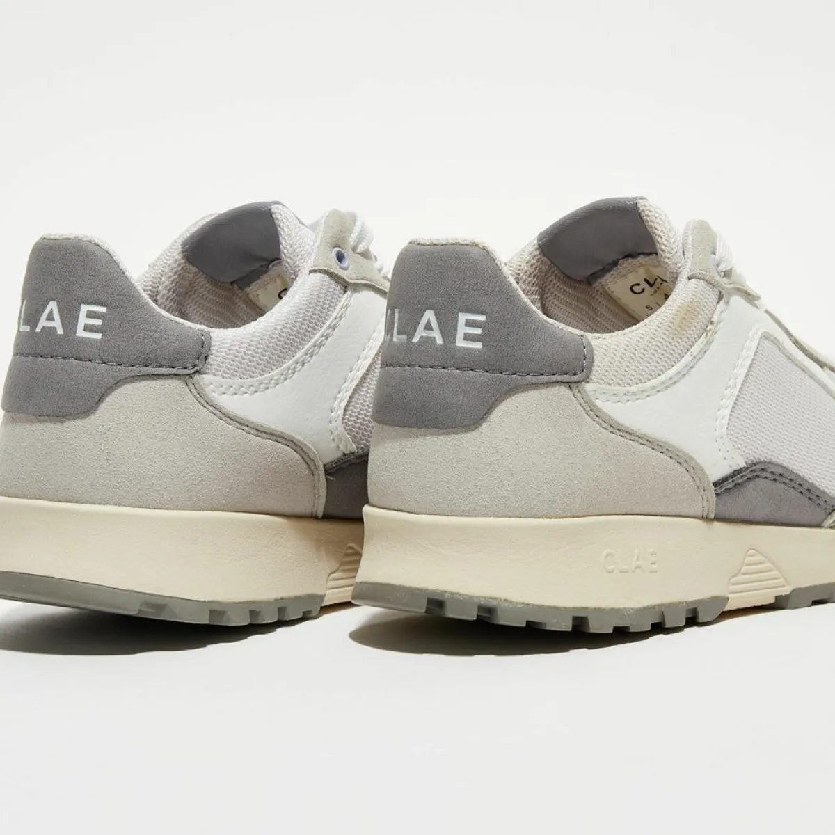 Clae Baskets|Baskets vegan Joshua blanc/gris