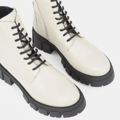 Galeries Lafayette Bottines|Boots à lacets semelle épaisse beiges - Talon 4,5 cm