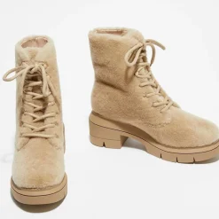 Stuart Weitzman Bottines|Boots en Peau de Mouton Nisha beiges - Talon 7,5 cm