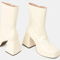 Galeries Lafayette Bottines|Bottines en Cuir plateforme beiges - Talon 9 cm