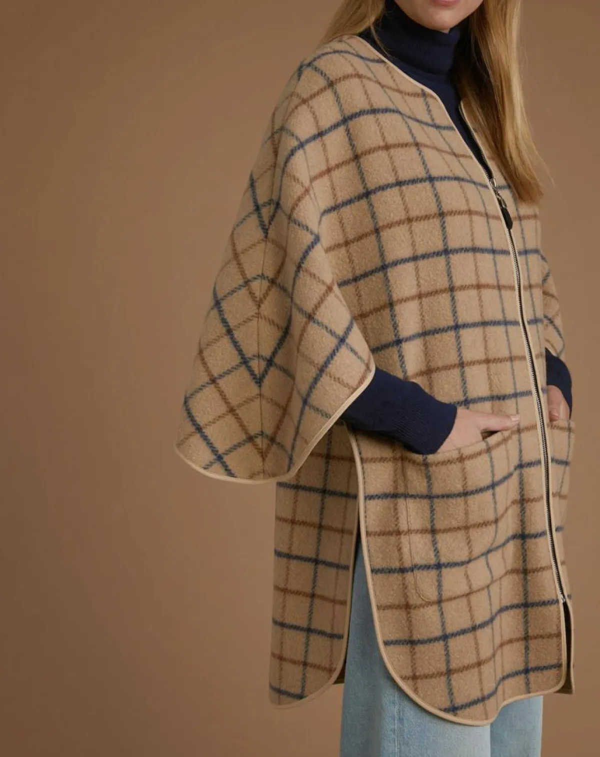 Cyrillus Vestes, Blousons|Cape en Laine mélangée à carreaux beige moyen