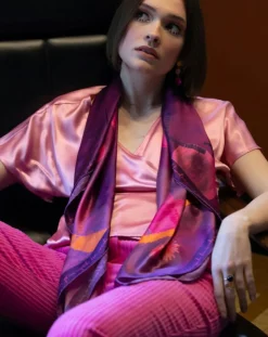 Petrusse Echarpes, Foulards|Carré 100% Soie Alice néon - 105x105 cm