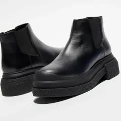 Stuart Weitzman Bottines|Chelsea Boots en Cuir Charli Sportlift noires