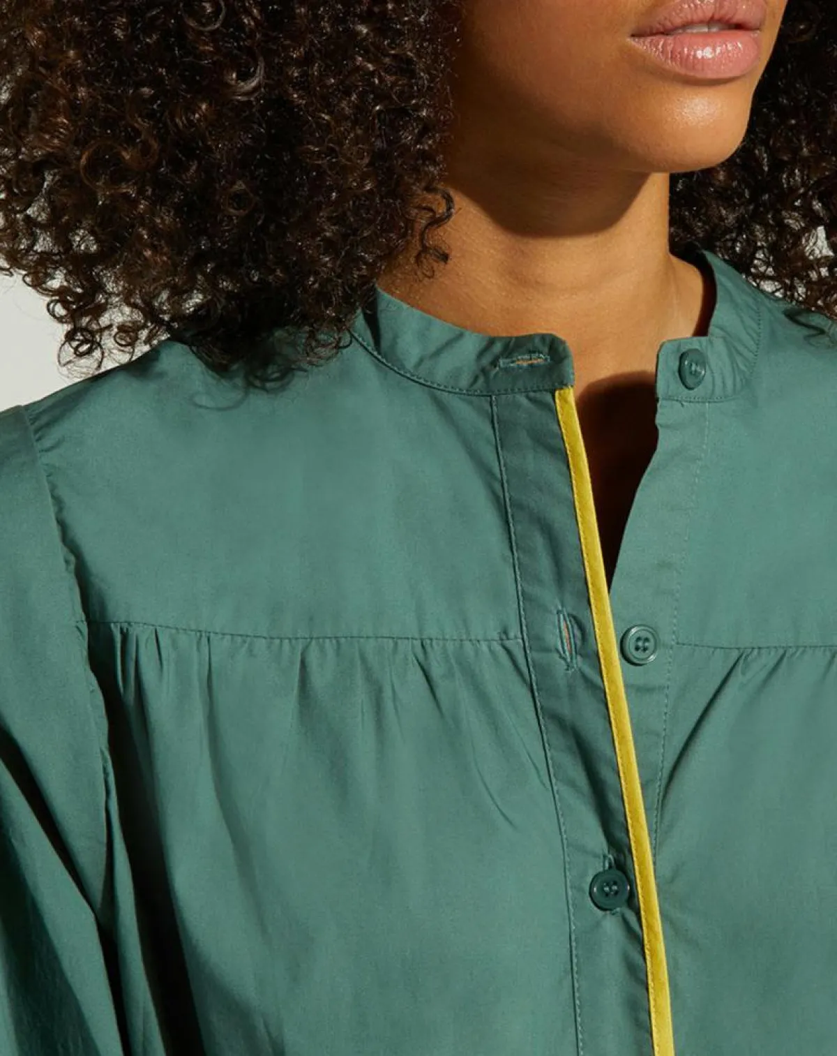Galeries Lafayette Chemises|Chemise en Coton Piping emmanchures relief vert