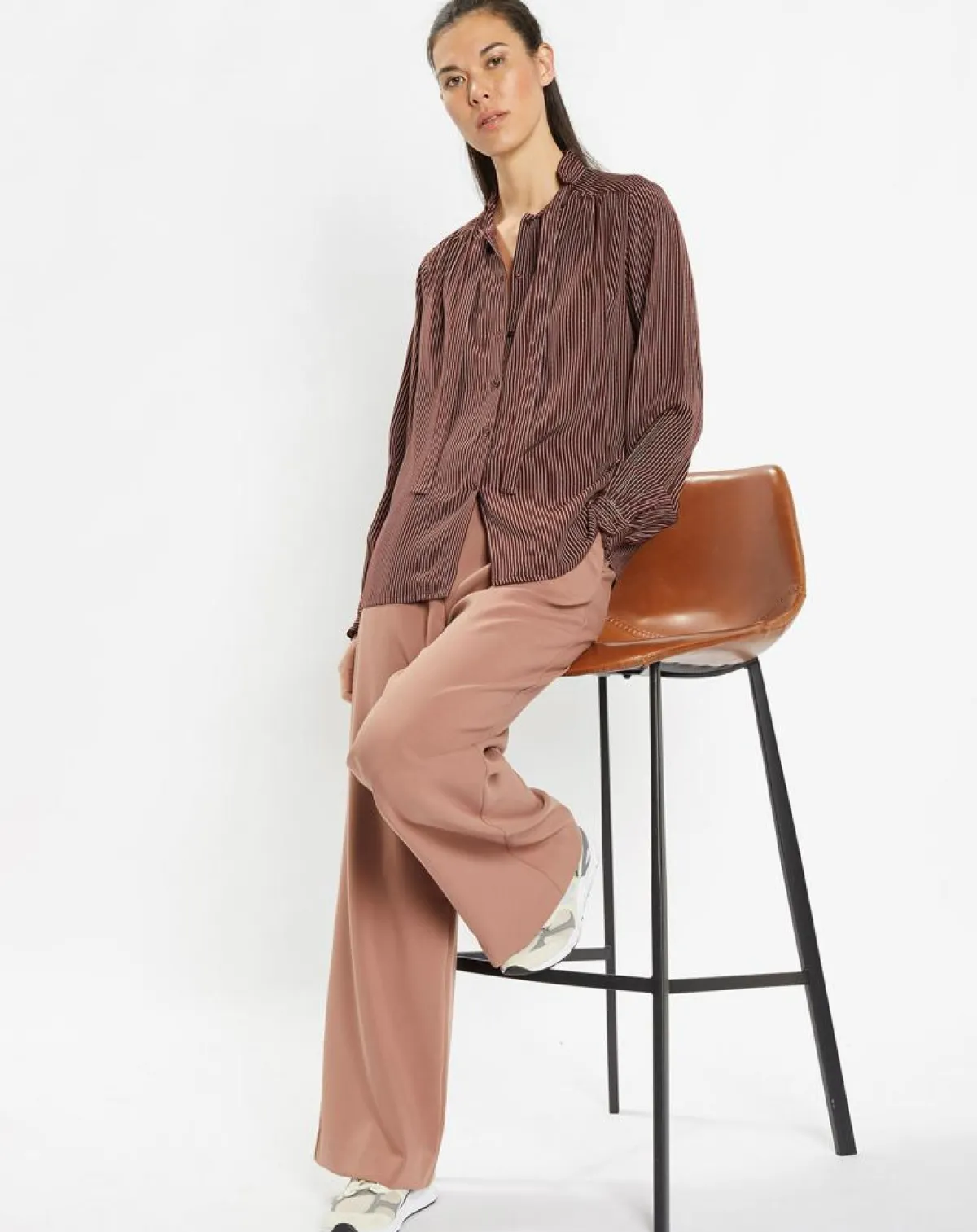 Galeries Lafayette Chemises|Chemise fluide col lavallière Gemma marron