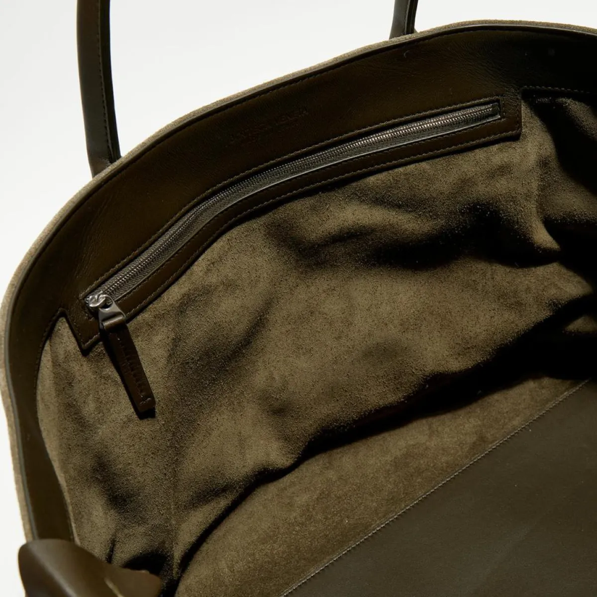 Bottega Veneta Sacs|Grand cabas en Velours de Cuir kaki - 33x45x20 cm