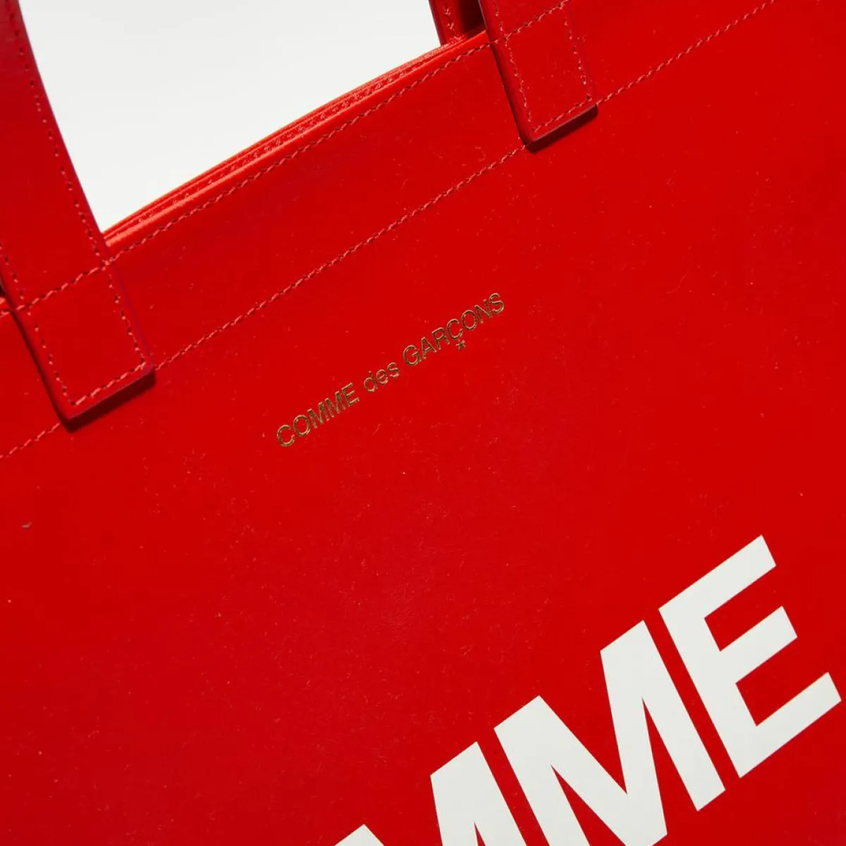 Comme des Garçons Sacs|Grand sac fourre-tout en Cuir avec logo rouge - 33x36x0.5 cm