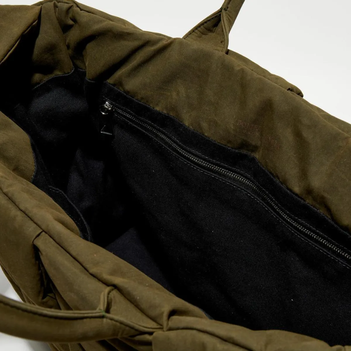 Bottega Veneta Sacs|Grand sac fourre-tout rembourré Arco olive - 32x44x11 cm