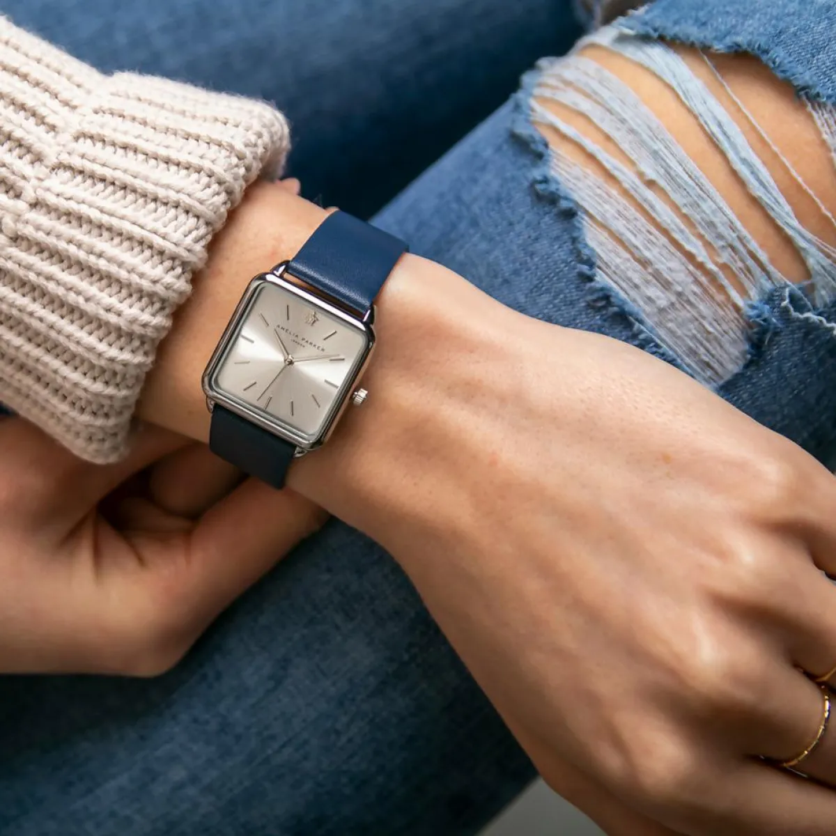 Amelia Parker Montres|Montre Femme Plaza en Cuir bleu foncé