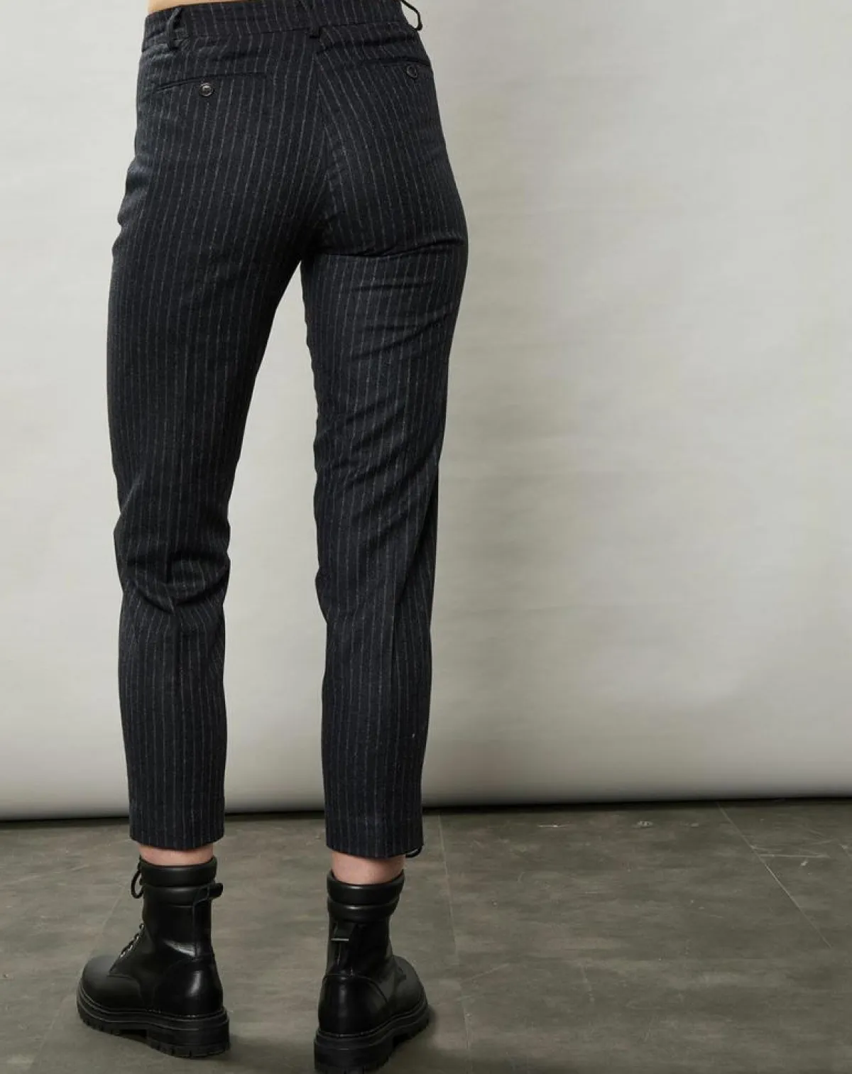 Hartford Pantalons|Pantalon en Laine mélangée Perfect rayures brutes/charbon