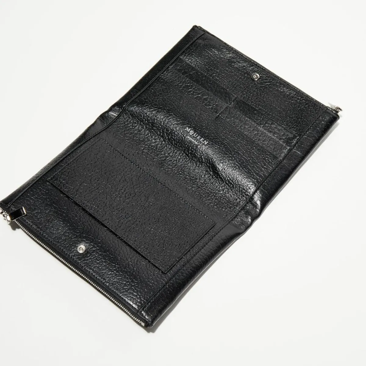 Alexander McQueen Pochettes|Pochette à barre transversale en Cuir noire - 17x22 cm