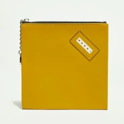 Marni Pochettes|Pochette en Cuir à main mousqueton moutarde - 18x19 cm