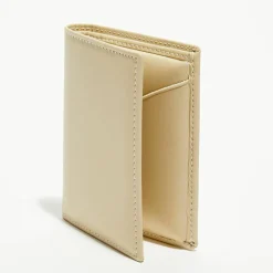 Comme des Garçons Porte-Monnaie Et Portefeuilles|Porte-cartes classique en Cuir blanc cassé - 10.5x7.50x2.0 cm