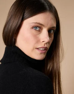 Oscar et Louise Pulls|Pull 100% Cachemire 4 fils Audrey col roulé noir