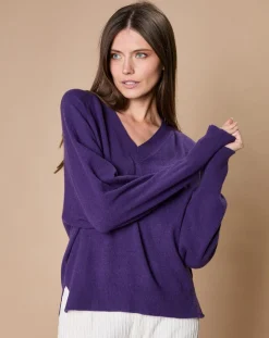 Oscar et Louise Pulls|Pull 100% Cachemire 4 fils Romy col V profond violine