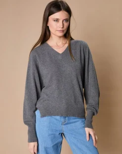 Oscar et Louise Pulls|Pull 100% Cachemire 4 fils Romy col V profond anthracite