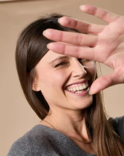 Oscar et Louise Pulls|Pull 100% Cachemire 4 fils Romy col V profond anthracite