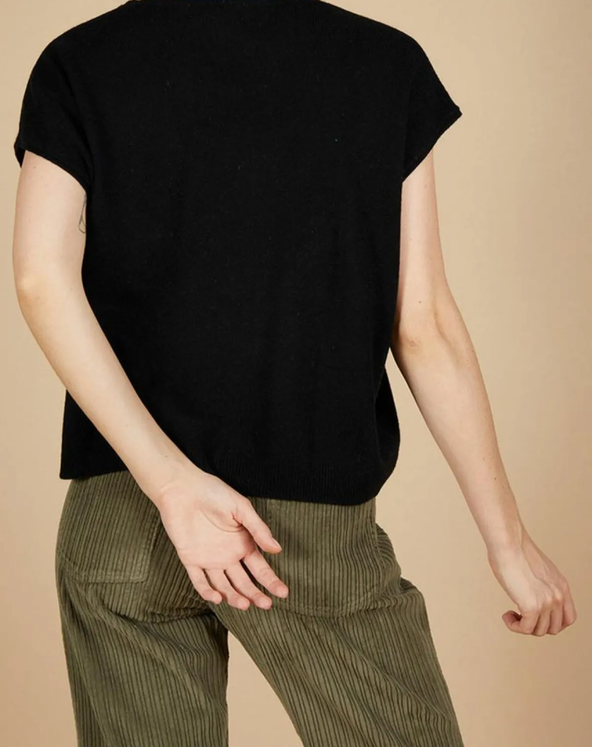 Cashmere Tribu Pulls|Pull 100% Cachemire Laurène manches courtes noir