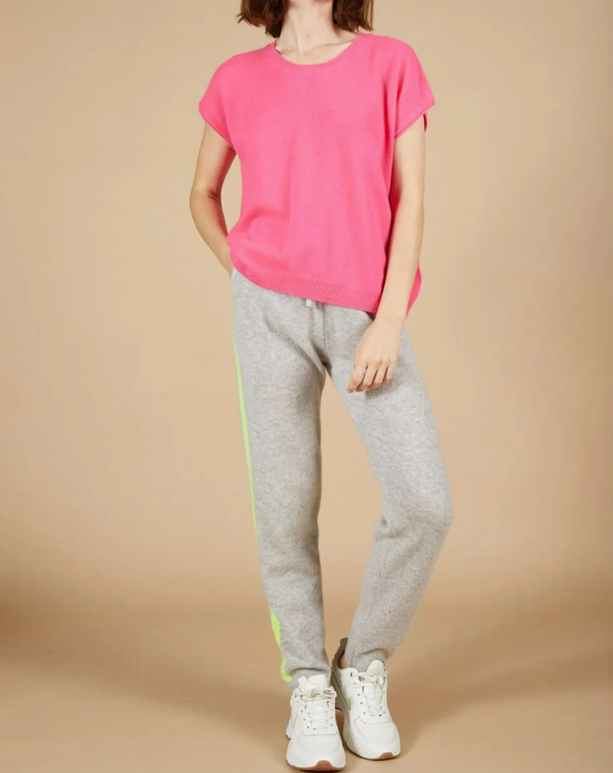 Cashmere Tribu Pulls|Pull 100% Cachemire manches courtes Charline boutons au dos tulipe