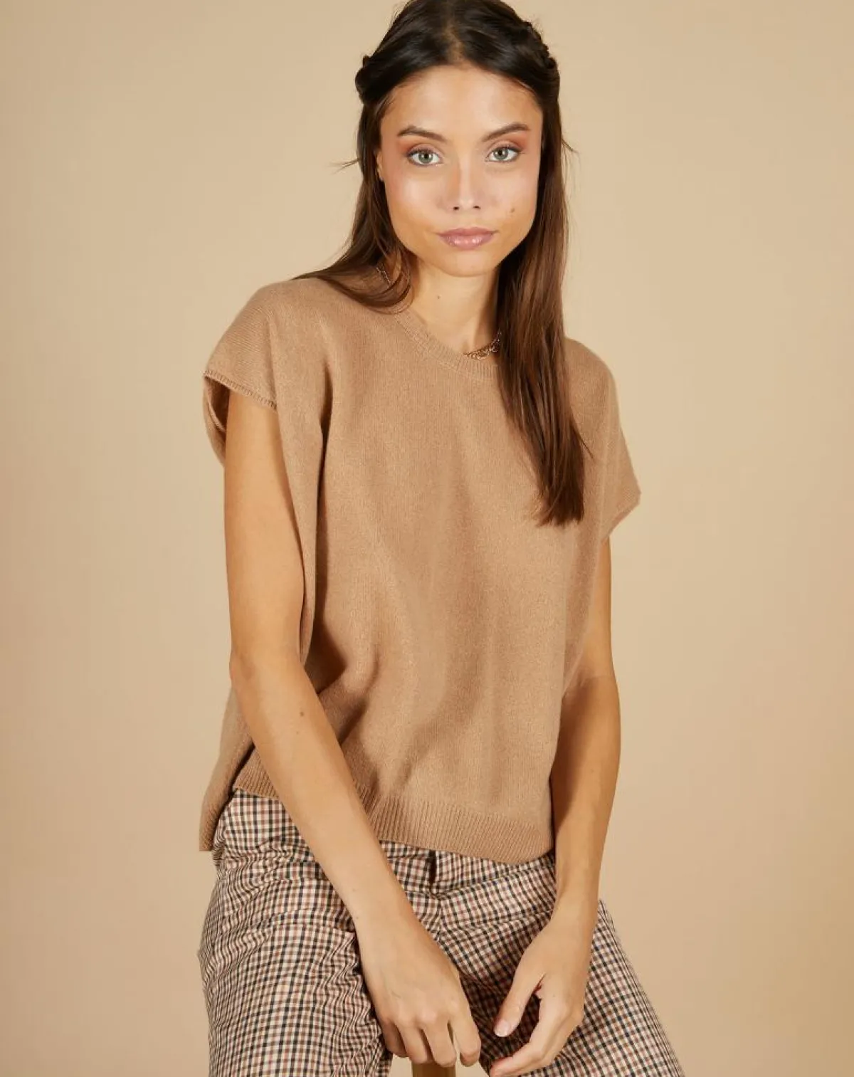 Cashmere Tribu Pulls|Pull 100% Cachemire manches courtes Charline boutons au dos camel