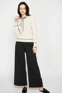 C&Jo Pulls|Pull en Cachemire mélangé col V à noeud crème