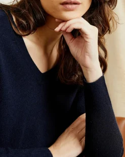 Miss Cashmere Pulls|Pull poncho 100% Cachemire Axelle Col V bleu marine