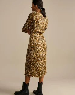 Bellerose Robes|Robe midi effet satiné Annie léopard dorée/marron