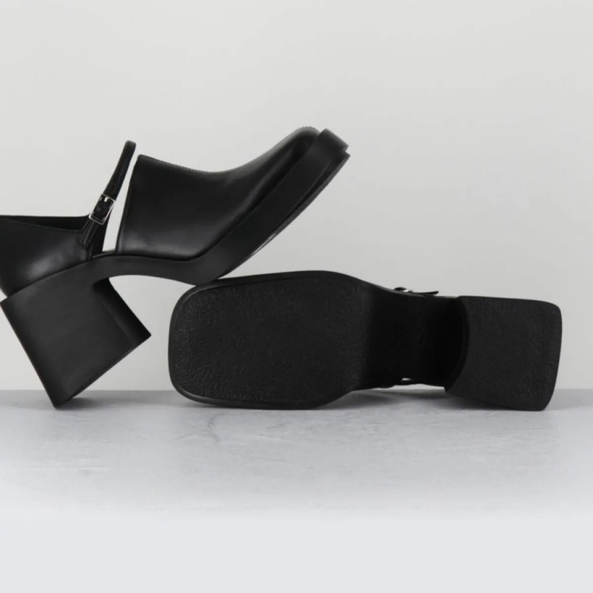 Justine Clenquet Sandales À Talons|Sabots en Cuir Kim noirs - Talon 8 cm