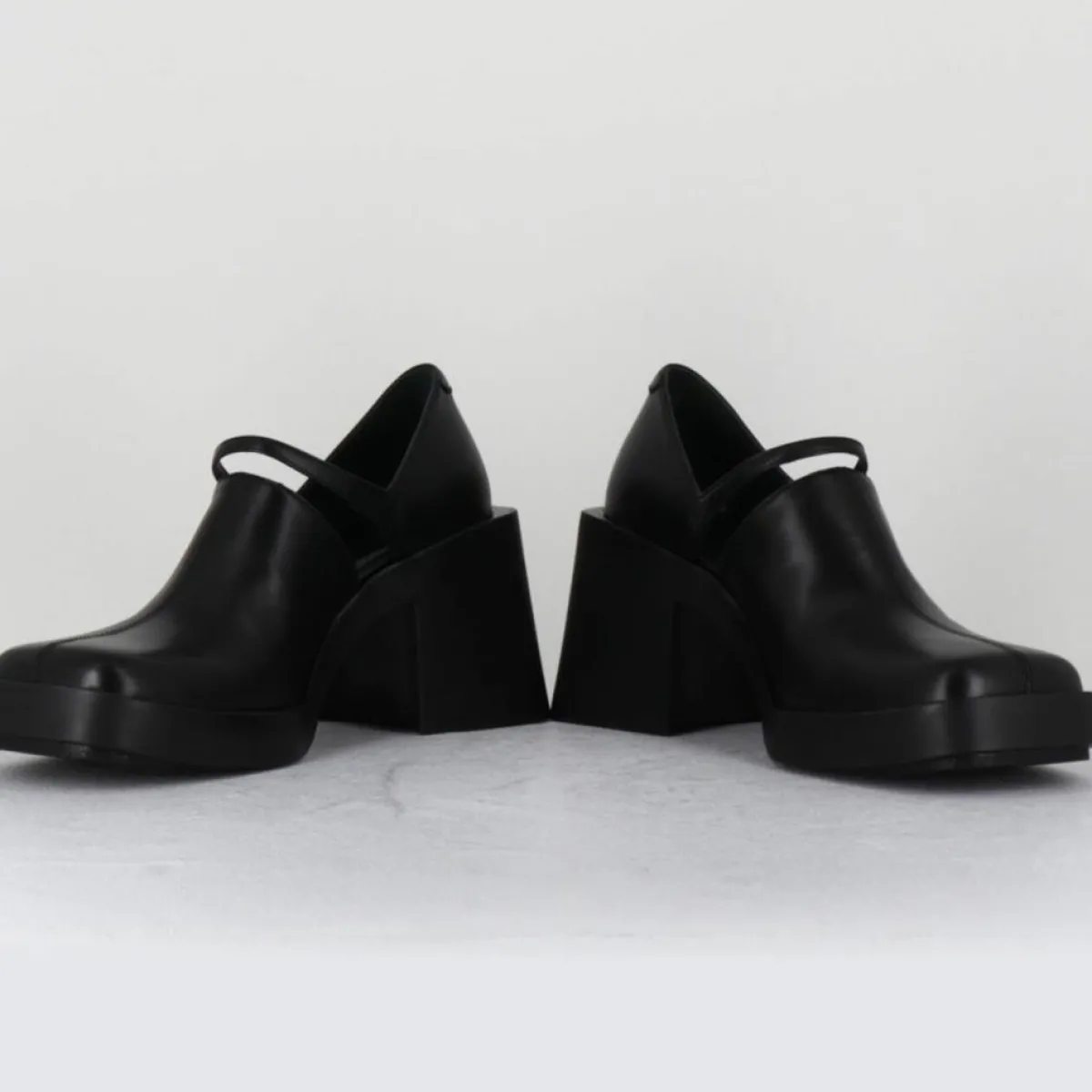 Justine Clenquet Sandales À Talons|Sabots en Cuir Kim noirs - Talon 8 cm