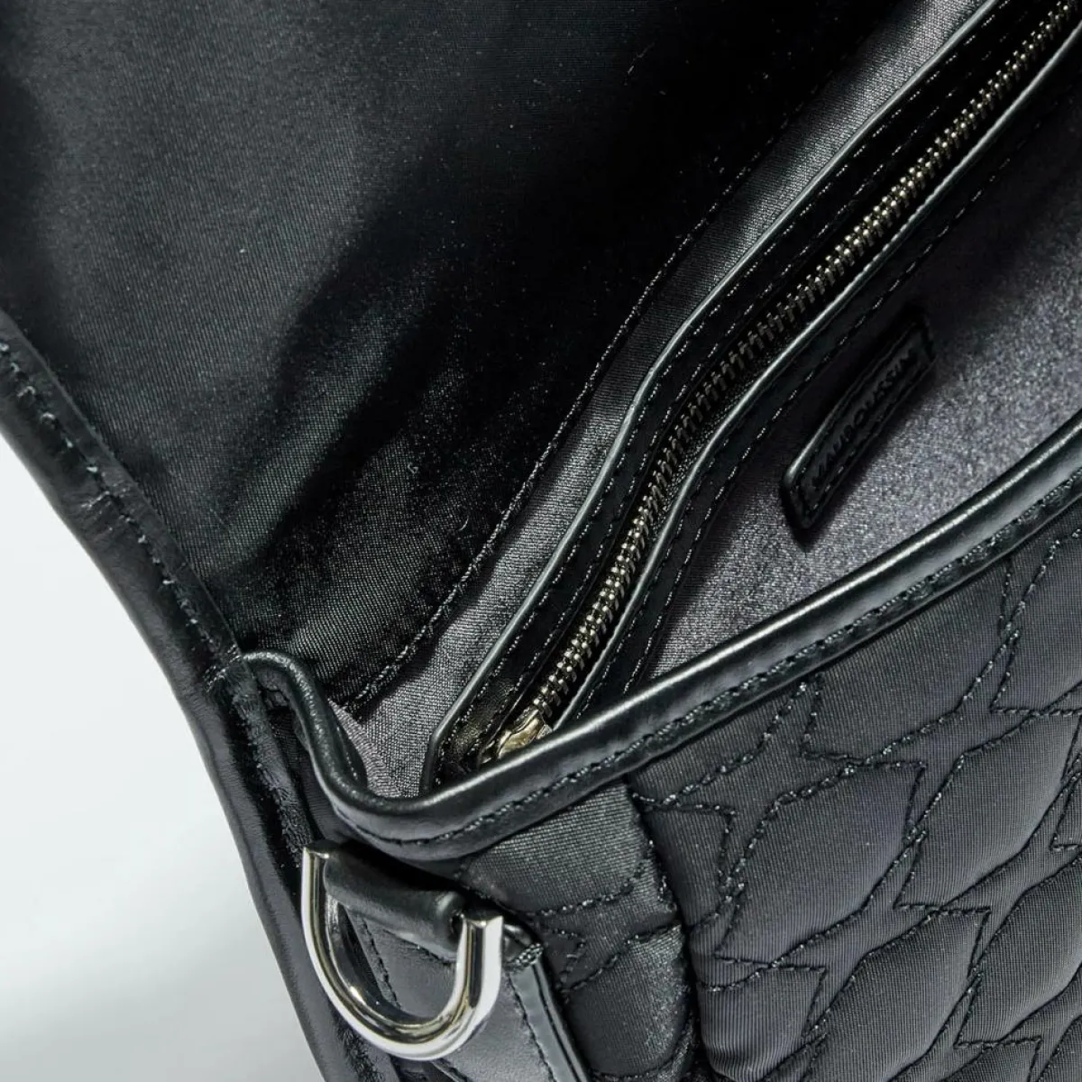 Mauboussin Sacs|Sac en Toile brodée Je t'Attends Je t'Aime nº2 noir - 20x25x8 cm