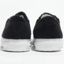 Stuart Weitzman Baskets|Sneakers en Peau de Mouton Ollie Chill noires