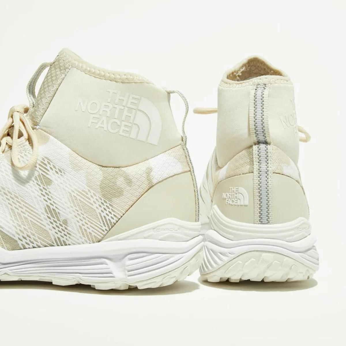 The North Face Baskets|Sneakers training Litewave Amphibio II HC Cam blanches