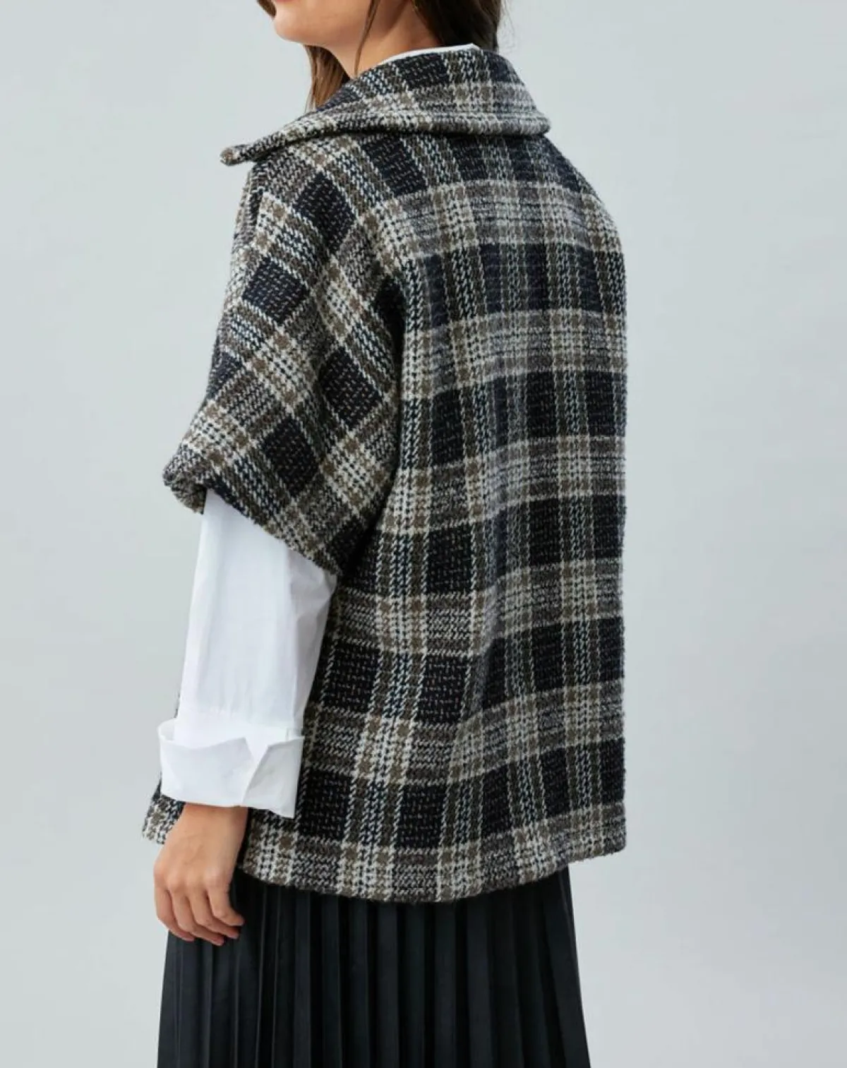 Lauren Vidal Vestes, Blousons|Veste en Laine mélangée manches courtes Biba noire